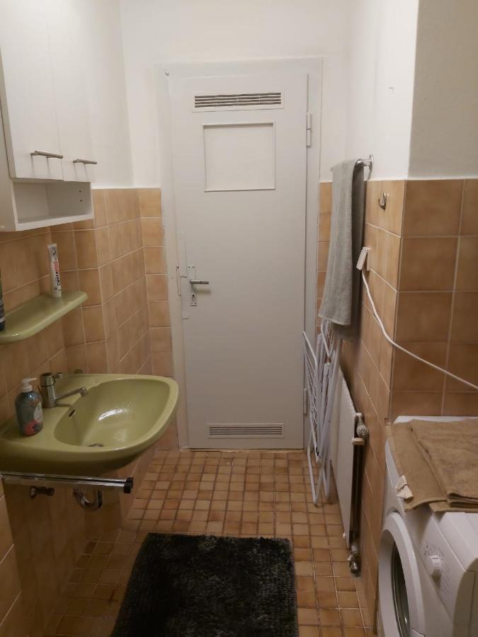 1 Zimmerwohnung Mit Kueche, Balkon Und Badezimmer In Duesseldorf Apartmen Екстериор снимка